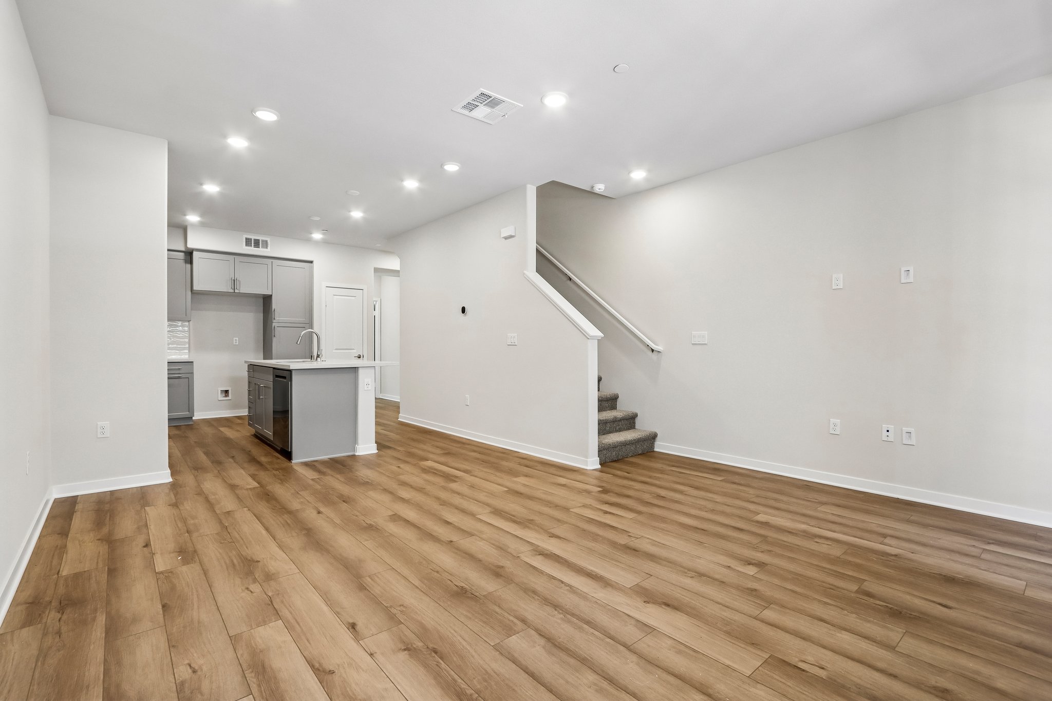 A large empty room.