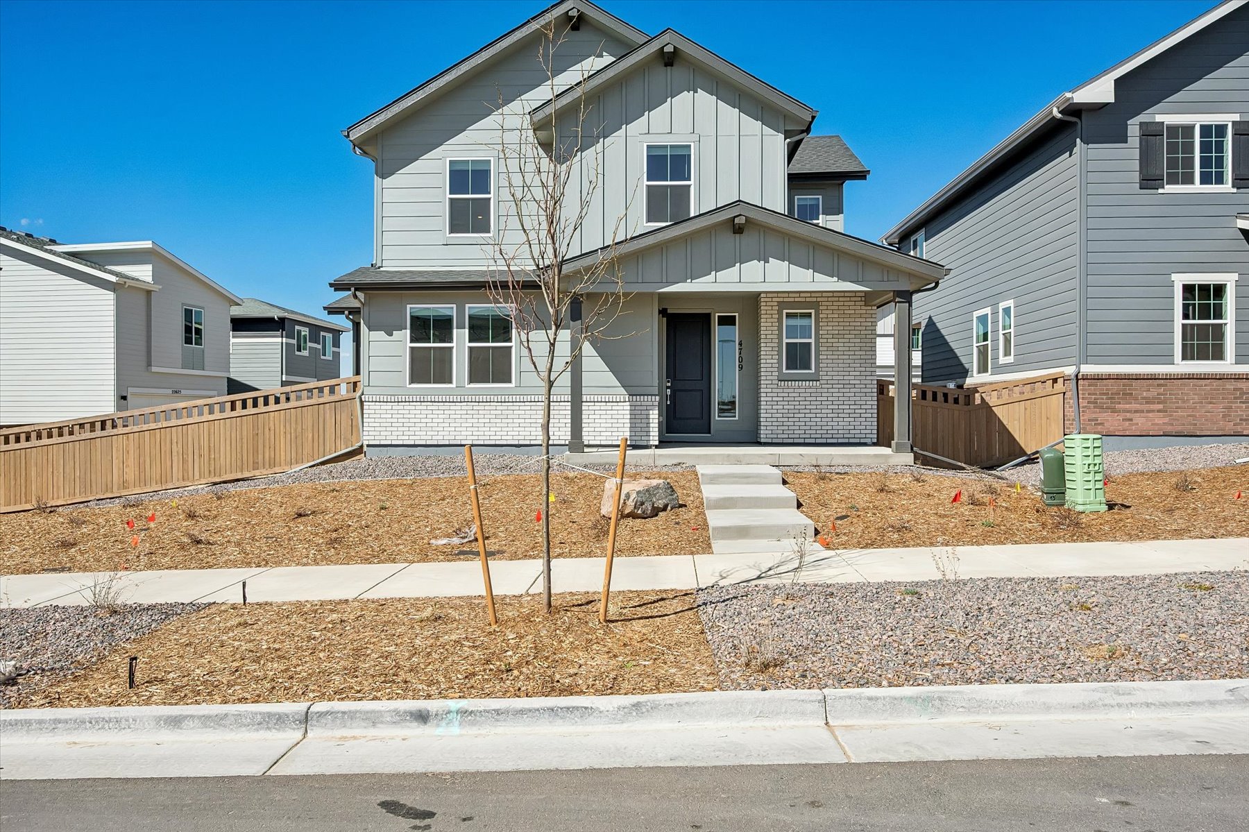 1702 4709 N. Valdai Court